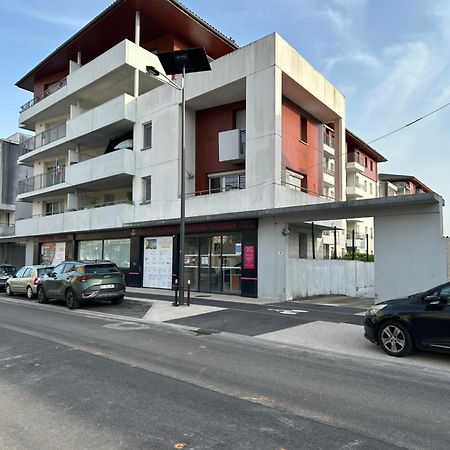 Appartement Cosy Agen Centre Avec Lit King Size Екстер'єр фото
